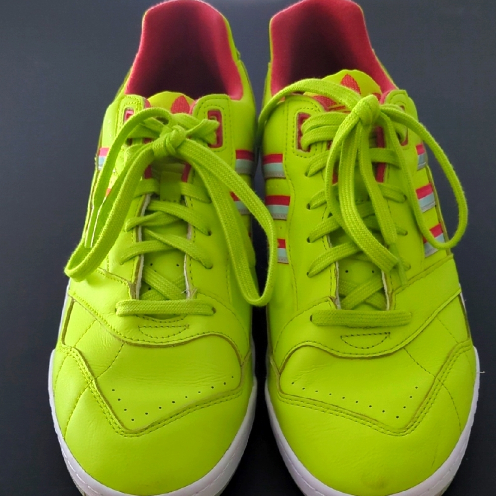 Adidas A. R. Trainer Semi Solar Yellow Lush Red Trim Men's Size 11